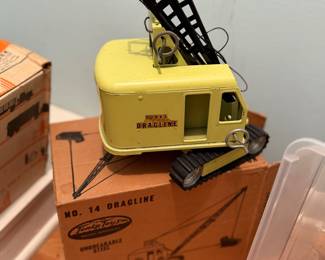 Vintage Tonka toy crane no. 14