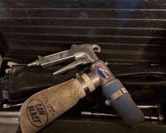 Sand blaster
