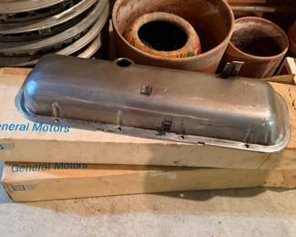 GM big block valve covers