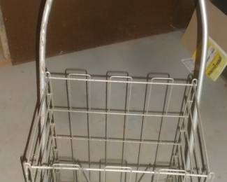 folding basket on wheels
