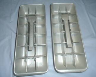 alominum ice cube trays