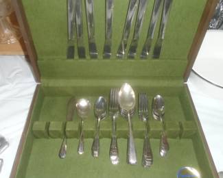 Flat ware