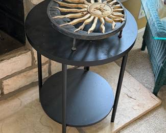 Accent table