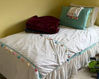 Twin bed