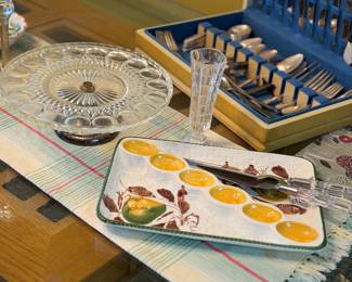 Egg plates