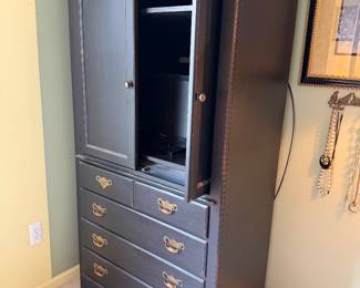 Wardrobe dresser