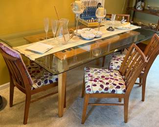 Attractive dining table and chairs