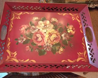 Toile tray, pristine