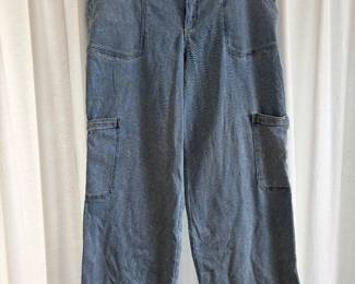 Democracy size 14