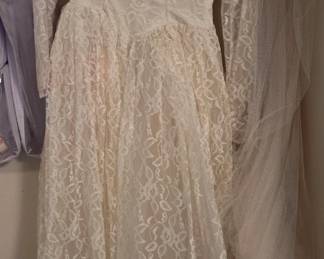 1960's Wedding Gown (size 8 or equilivent)