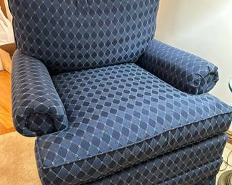 Thomasville Swivel Rocker