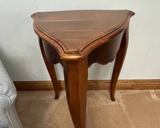 Ethan Allen Accent Table