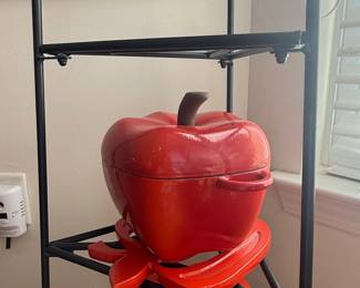 Technique by Cook's Essentials Apple Casserole Pot with Trivet