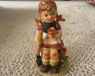 Erich Stauffer Figurine 8515 Girl Sitting on Stump