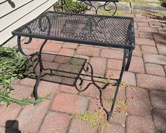 Woodard Wrought Iron Mesh Patio Side Table