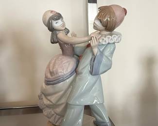 Lladro 'Masquerade Ball' Dancing Couple Figurine (Model 5452)
