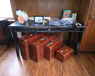 Vintage Luggage Set