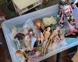 OLDER DOLLS