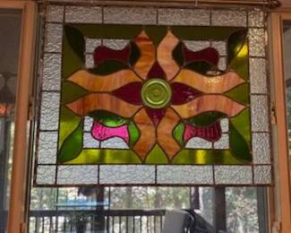 Beautiful Hanging Old English Bullseye Leaded Glass. Gorgeous!