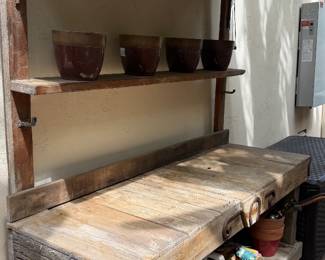 THIS GARDENING STATION IS FABULOUS