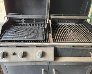 Inside of ChatBroil grill