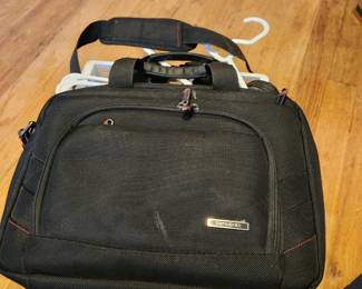 Samsonite briefcase with shoulder strap