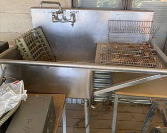 Stainless restaurant sink