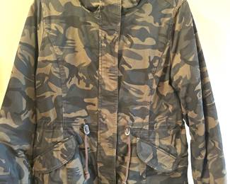 olive-green camouflage utility jacket 