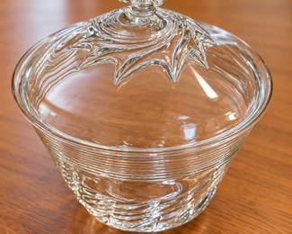 Rare Vintage 1981 Hadeland Glassverk "Monark' Pokal Lidded Bowl - Signed Willy Johansson Limited Edition Prototype 138/500 Item Description: Scandinavian art glass: a vintage Hadeland Glassverk "Monark" (Monarch) Pokal lidded presentation bowl
