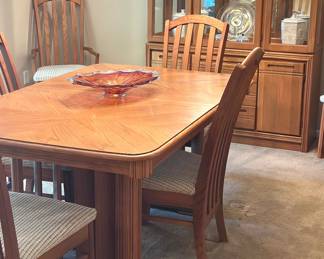 Beautiful wood dining table with matching China cabinet 
