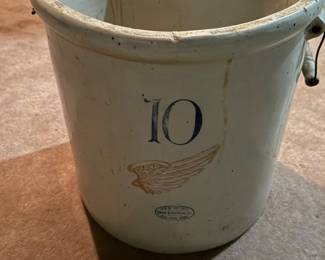 Red Wing 10 Gallon Crock Large Wing 
