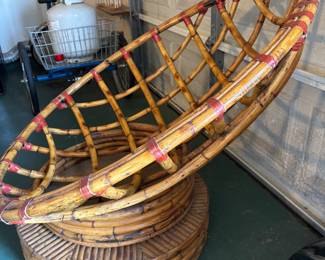 Vintage Rattan and Bamboo Papasan swivel lounge chair 42-46” round 
