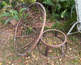 Vintage rattan and wicker frame  2piece papasan chair 