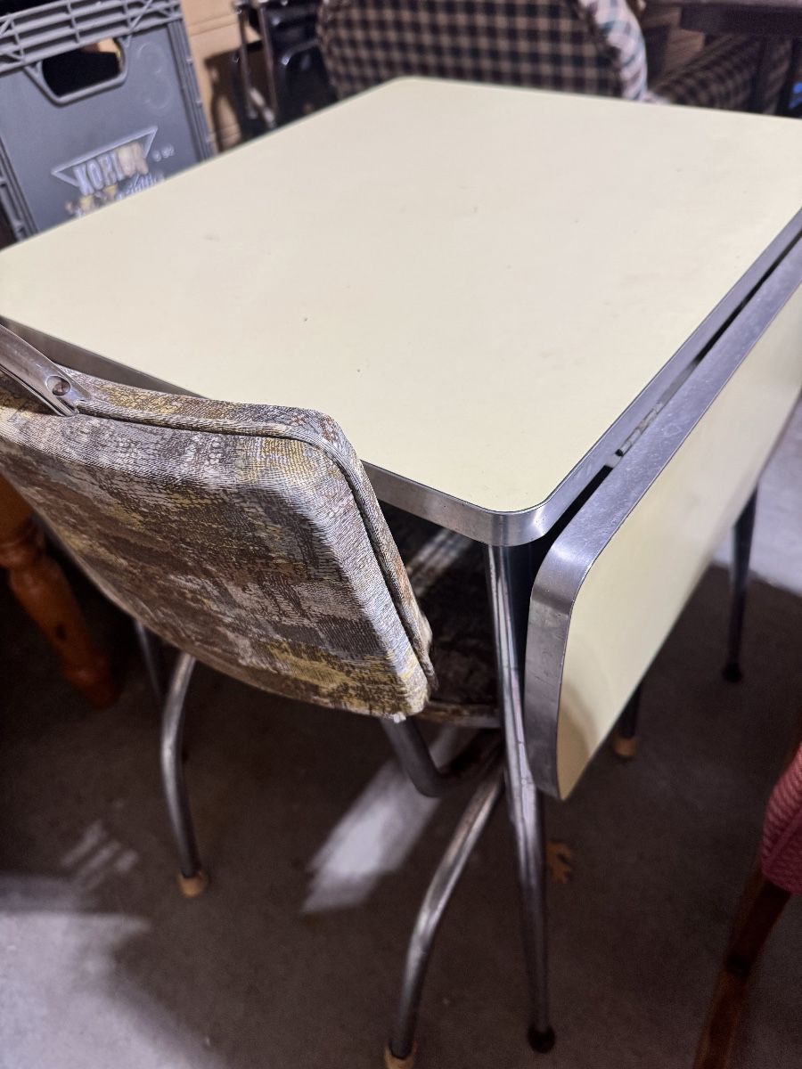 MCM kitchen table and chair