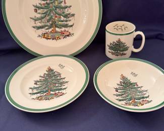 Spode Christmas Tree Place settings & dishes