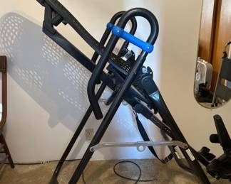 Inversion table