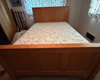 Queen size bed and mattress set