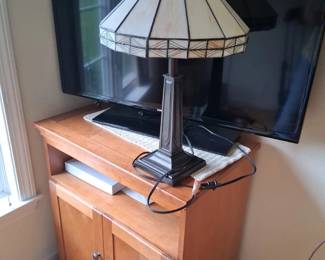 tv and lamp