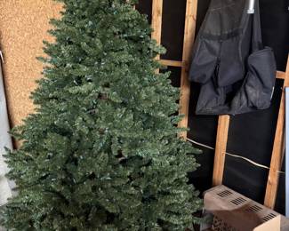 Christmas tree 