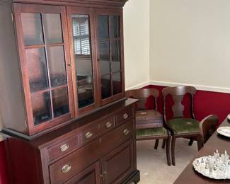 China cabinet 