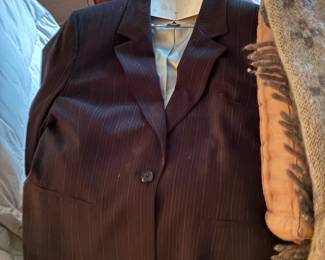 Ladies suit