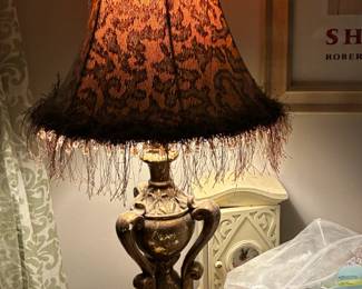Table lamp