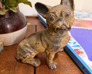 Cast iron pup