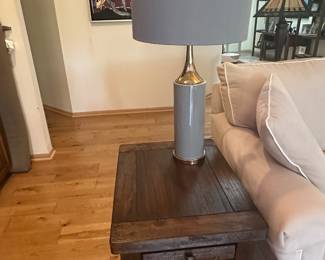 Another uttermost lamp