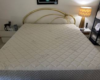 King brass bed with organic cotton mattress