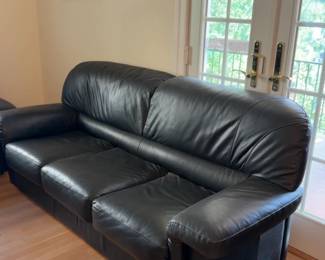 80x 28x35 Modern Black Leather Sofa