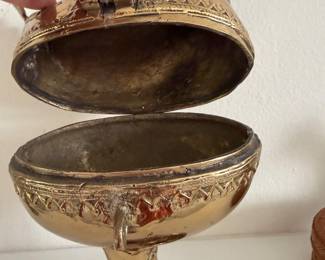 #20 - $100 - Indian Dhokra lidded bird brass & bronze which opens 9x4x11