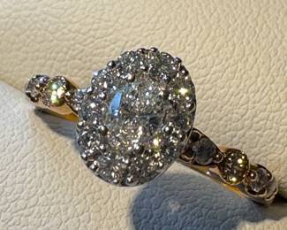 #12 - $725 -Ring 14kt pink & y.gold cluster diam oval sz7 - 3.1gr