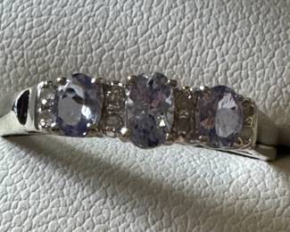 #24 - $220 -Band diam tanzanite (3) sz 8 1/2 - 1.7gr
