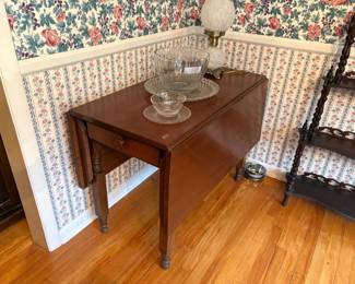 Drop Leaf Side Table single drawer